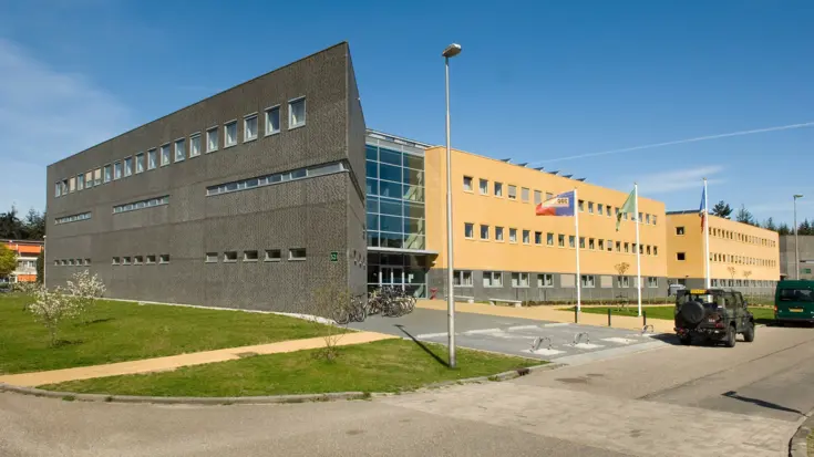 Gebouw op de Generaal-majoor Kootkazerne in Stroe.