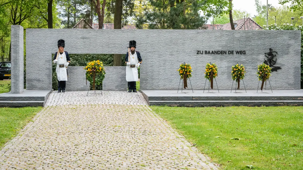 Het Geniemonument op de Van Brederodekazerne in Vught.