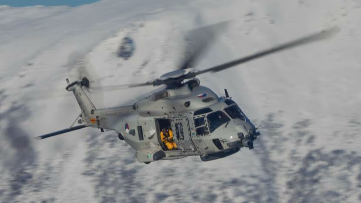 NH90-helikopter in de lucht.