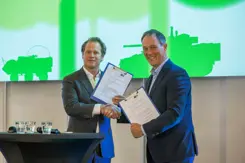 Ondertekening van een contract.