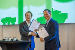 Ondertekening van een contract.