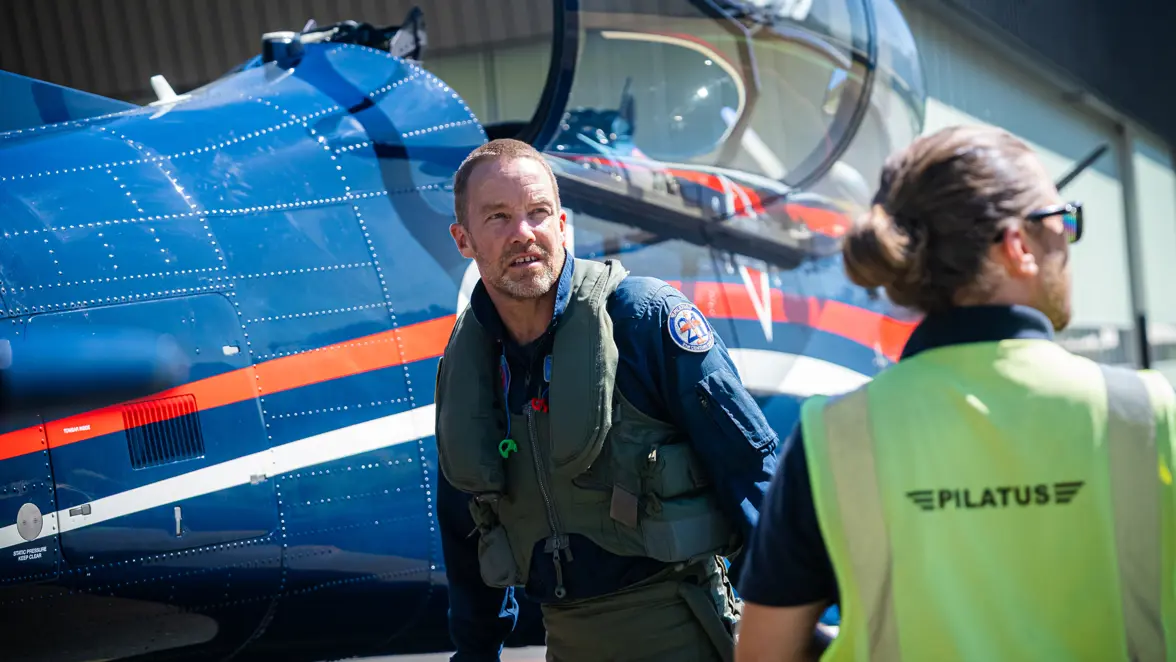 Eerste vlucht PC-7 MKX