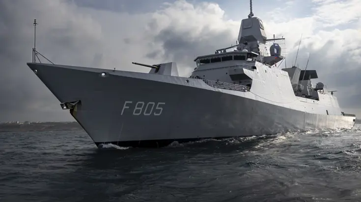 Luchtverdedigings- en commandofregat Evertsen.