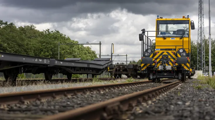Rangeervoertuig op spoor.