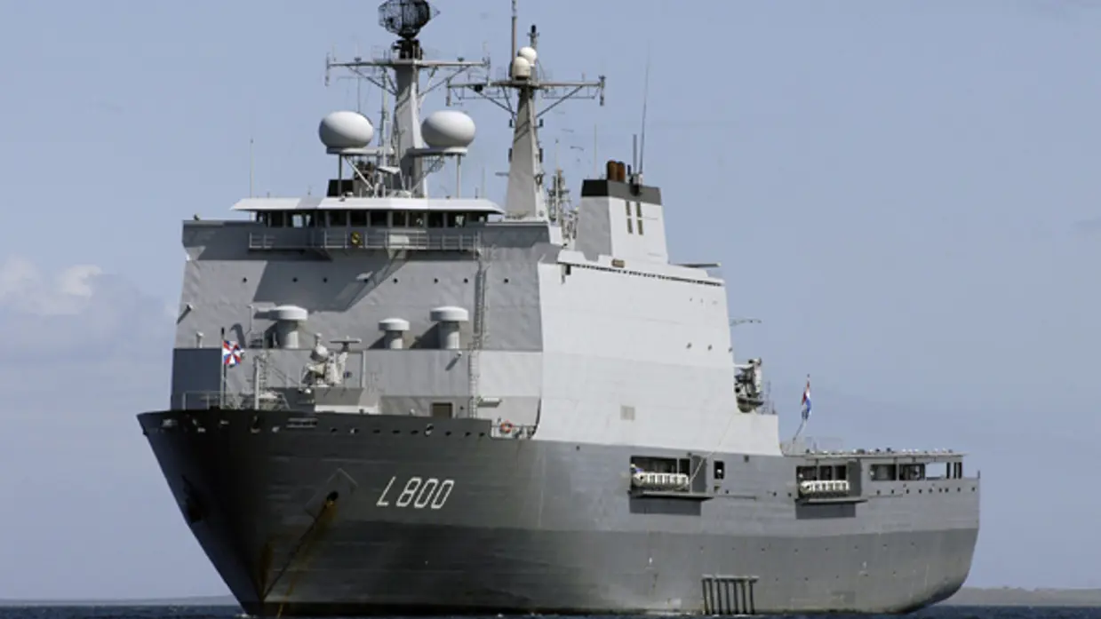 Amfibisch transportschip Rotterdam.