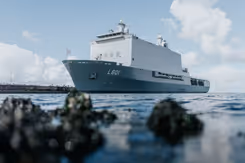 Zr.Ms. Johan de Witt in de haven van Den Helder. 