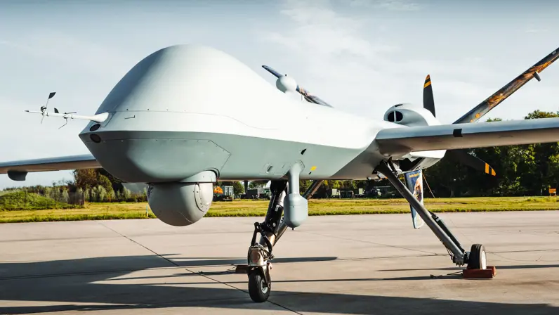 Een MQ-9 Reaper op een platform.