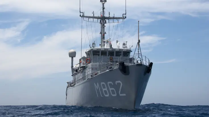 Zr.Ms. Zierikzee op volle zee.