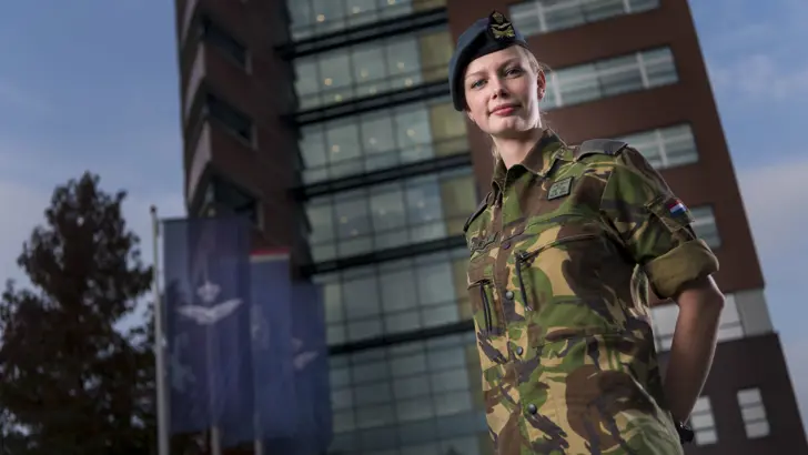 Maud Arkensteijn, reservist en student technische bedrijfskunde.