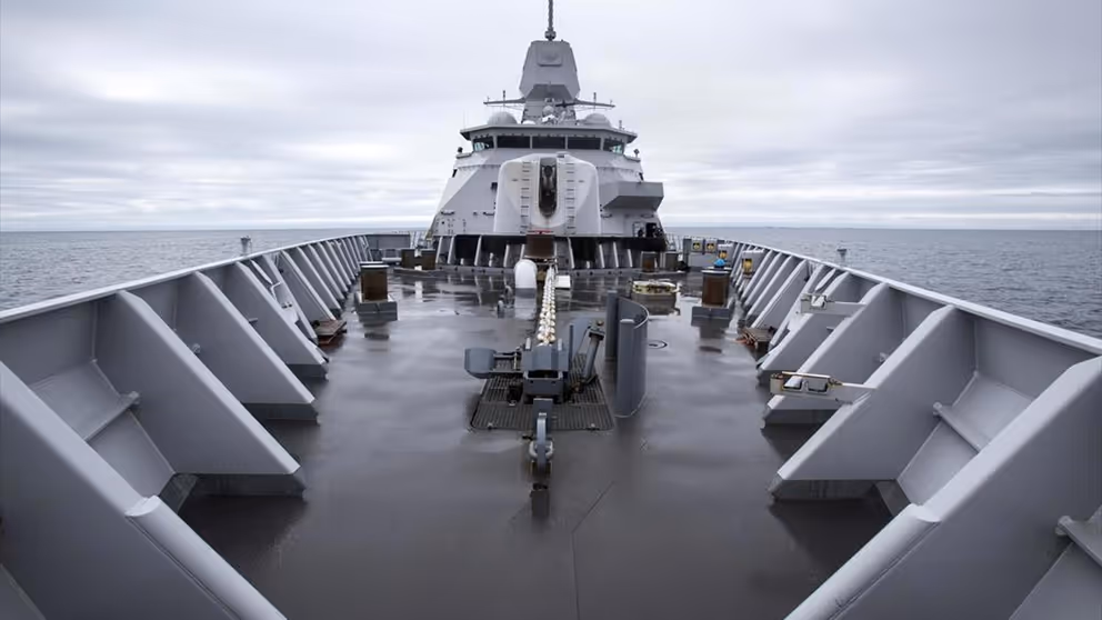 Zr.Ms. Evertsen op volle zee