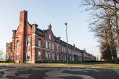 Kazerne van Defensie.
