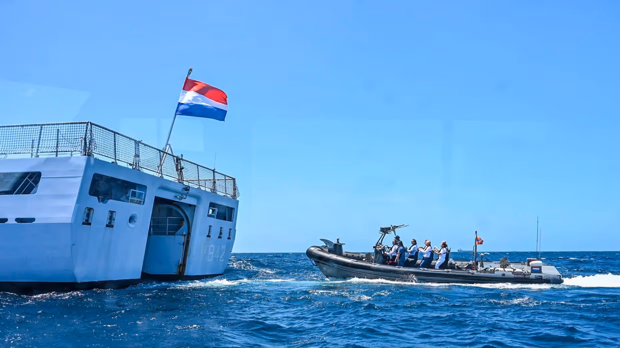 De Frisc vaart naar de Zr.Ms. Friesland.