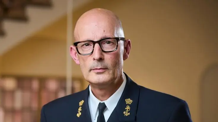Portretfoto directeur MIVD Peter Reesink.