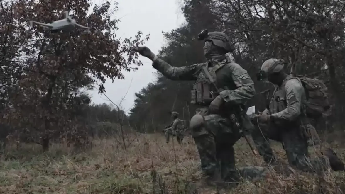 Video: Vechten met en tegen drones