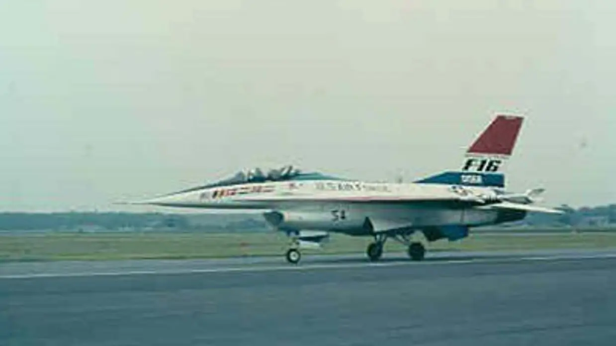 Prototype van de F-16 in 1975.