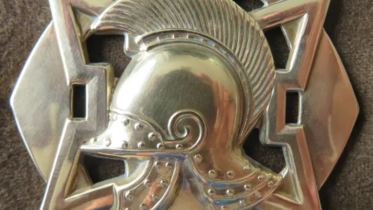 Het Fortificatie-embleem.