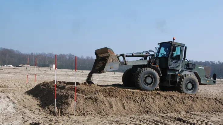 De Pioniers- en Pontonniersschool verzorgt de opleidingen en trainingen rond de genievakgebieden bouw en infra, waaronder grond-, weg- en waterbouw.