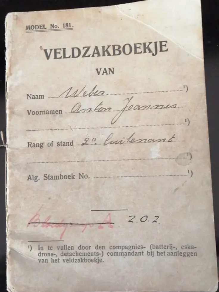 Veldzakboekje van A.J. Weber.