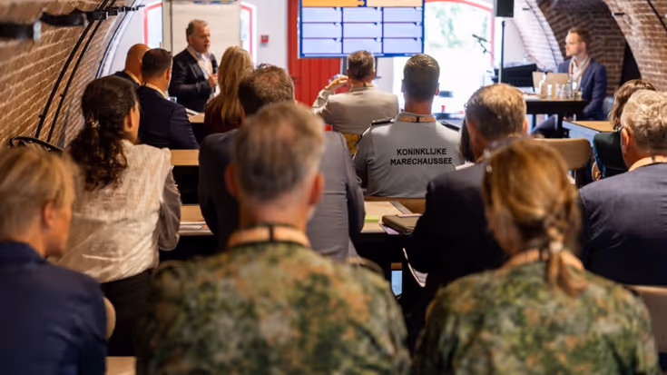 In Interactieve Sessies Keken De Deelnemers Hoe Civiele Ondersteuning Van Defensie Vorm Kan Krijgen.