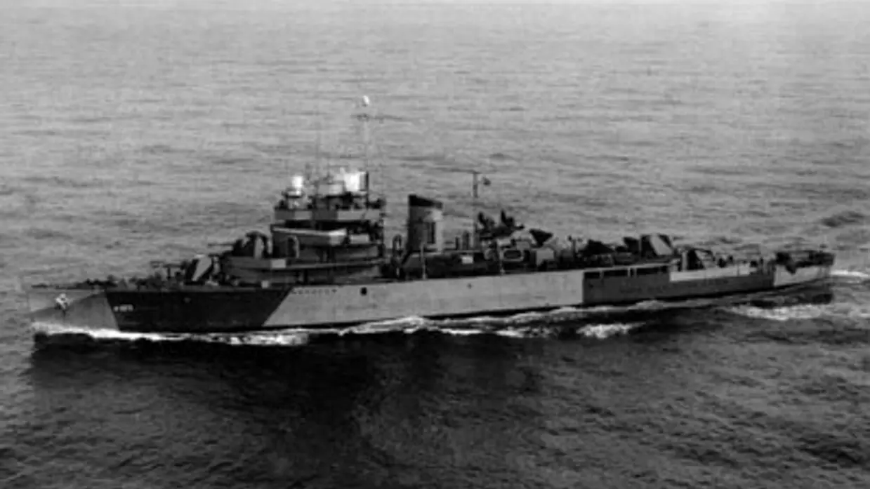 Instructiefregat Van Kinsbergen in 1944.
