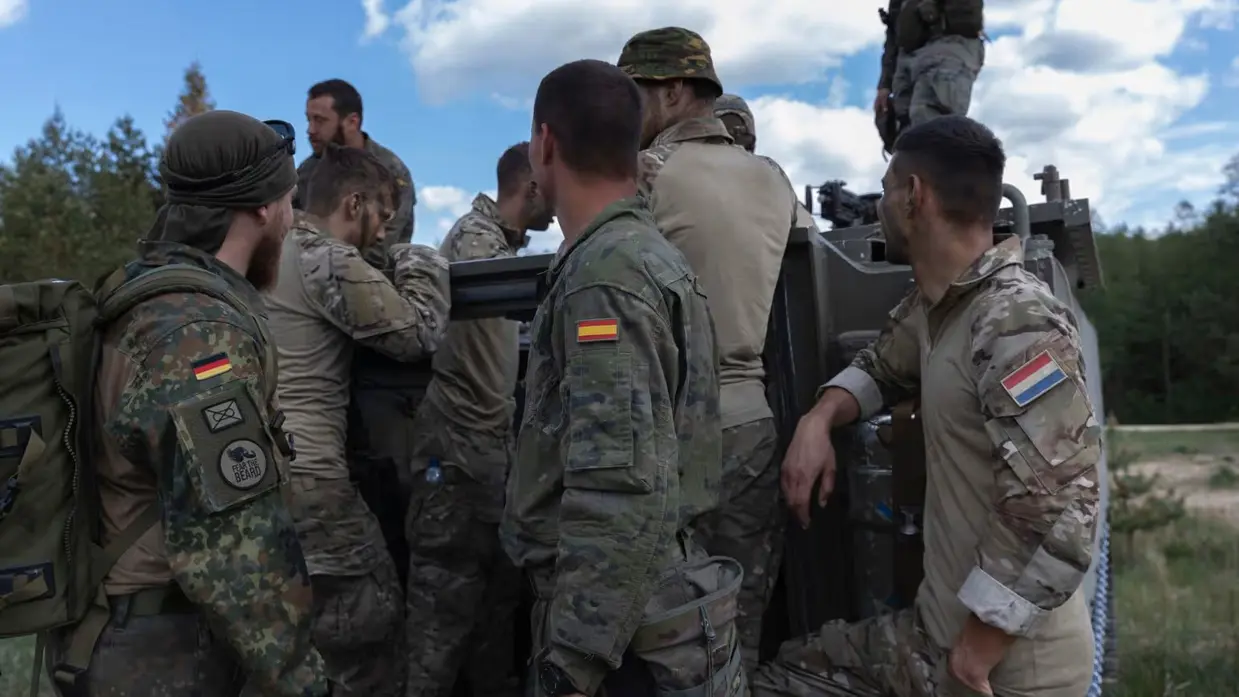 Militairen uit verschillende landen in Litouwen