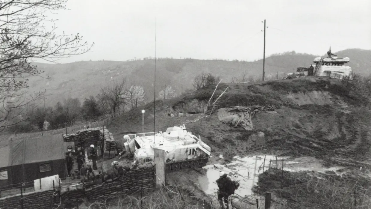 Observatiepost Alfa in de enclave Srebrenica april 1994.