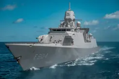 Zr.Ms. De Ruyter op open zee