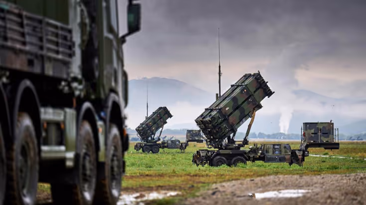 Luchtverdedigingssystemen in het veld.