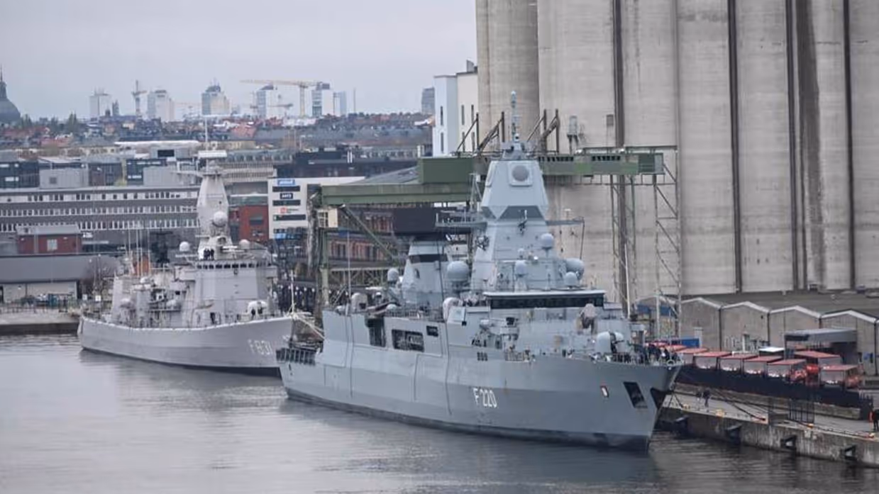 Zr.Ms. Van Amstel in Stockholm.
