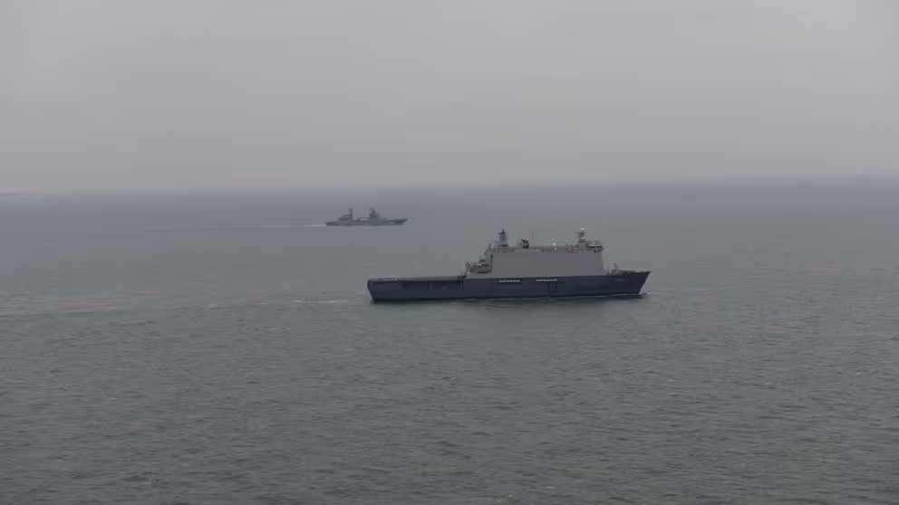 2 schepen op de Noordzee.