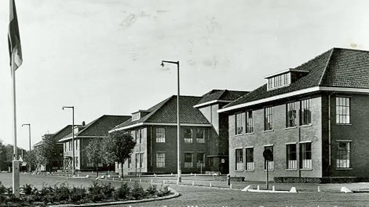 Gebouwen Saksen-Weimarkazerne te Arnhem.