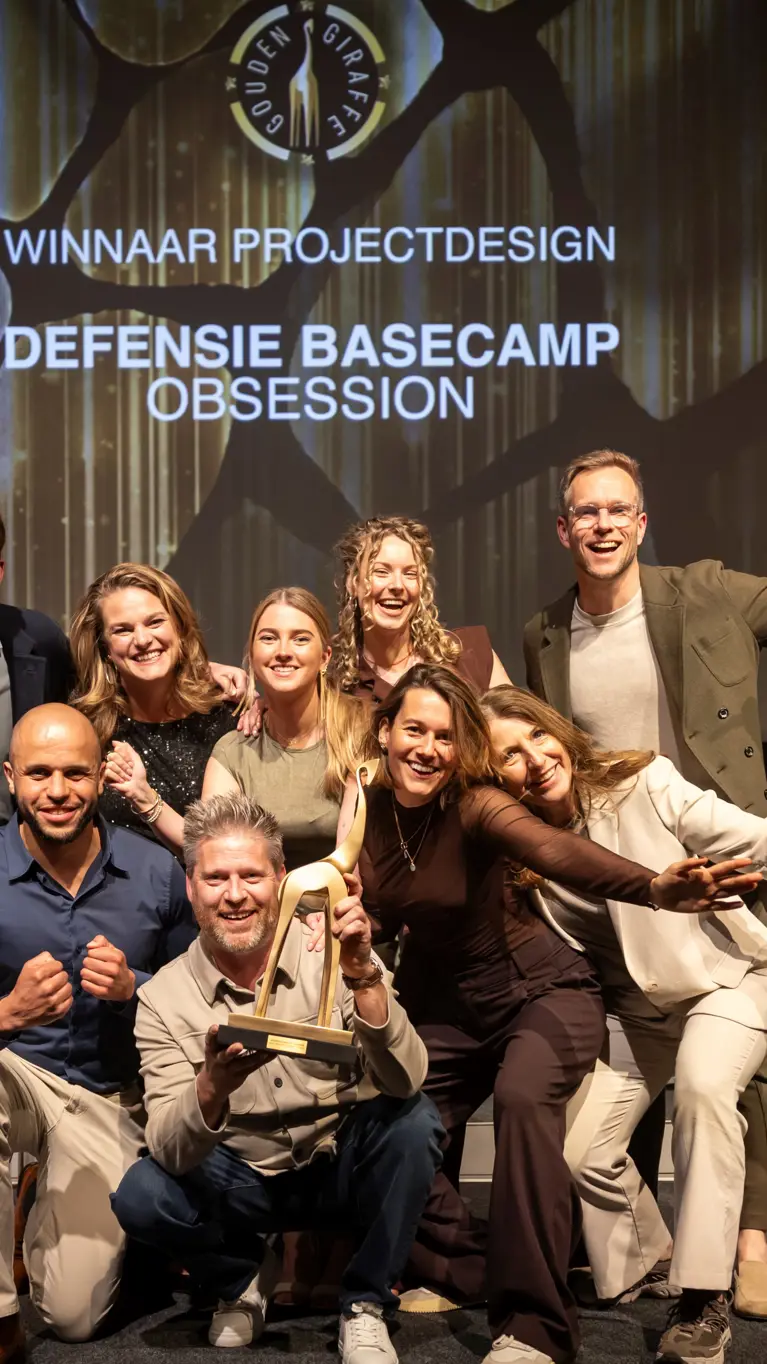 Winnend team houdt prijs vast. 