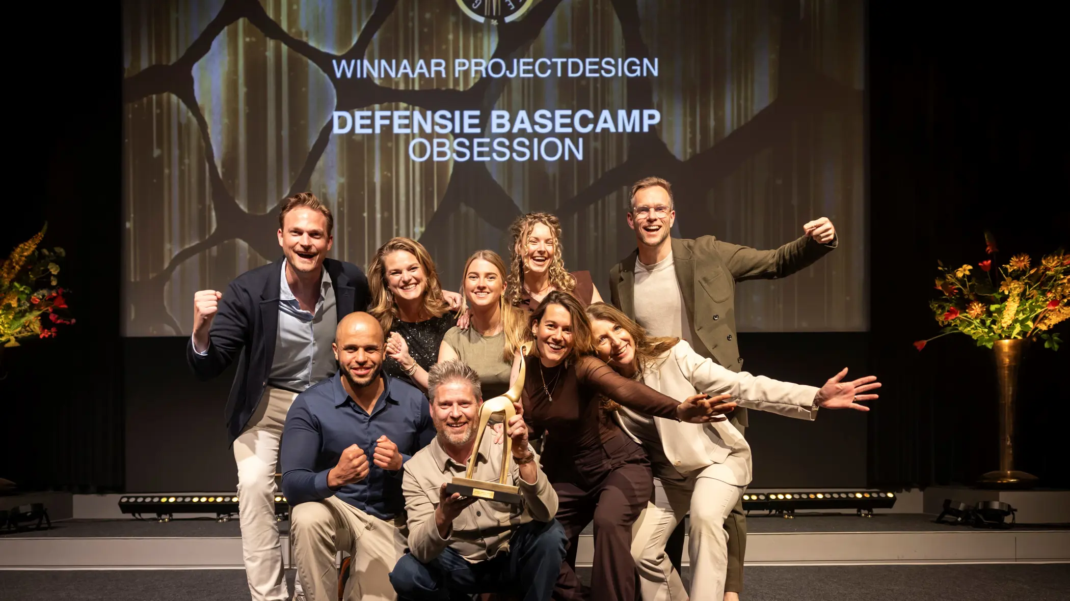 Winnend team houdt prijs vast. 