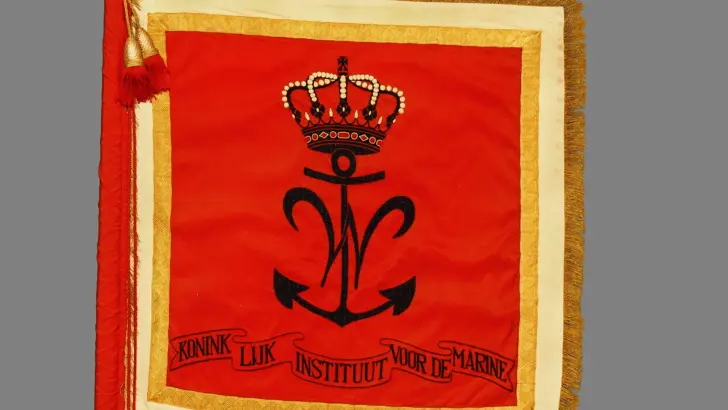 Vaandel Koninklijk Instituut Marine voorkant.