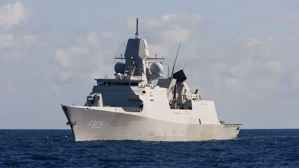 Zr.Ms. Evertsen op zee